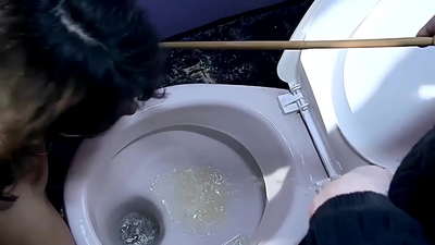 Fy caethwas rhyw preifat hyfryd Melanie Memphis. Hi yw fy hoff gaethwas, mae hi'n edrych yn ddiniwed, yn ifanc, i ryw rhefrol, yn chwarae rôl, a gallaf ei defnyddio pryd bynnag y dymunaf. Rhan 1.